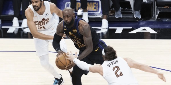 湖人两大将受伤！41岁詹姆斯将单核带队 美媒：相信你！