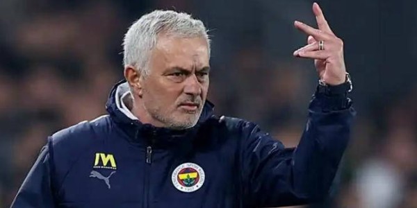 费内巴切0-0，穆帅困境加深！欧冠梦或将泡汤