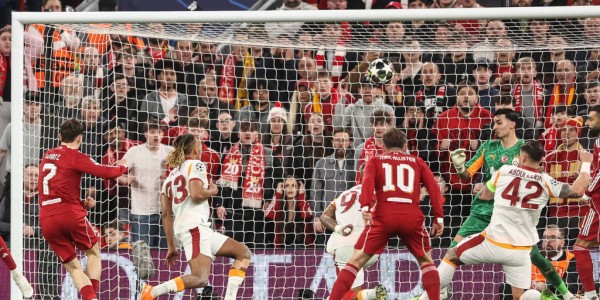 阿提哈德崩盘后的呐喊：范迪克自责并警告利物浦——绝不放弃，但谁来带队走出低谷？