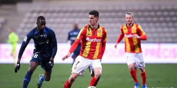 一场2-3！天助巴黎圣日耳曼：法甲领头羊遭摩纳哥队逆转，终结4连胜